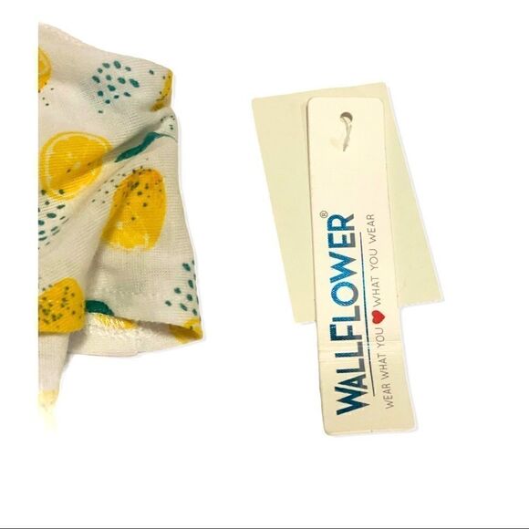 Wallflower Ruffle Lemon White Tank Top Size Medium - Picture 6 of 6